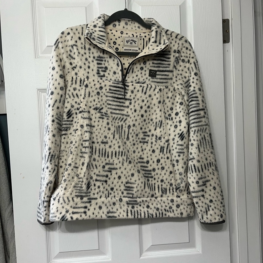 Billabong Womens fleece / 1/4 zip up